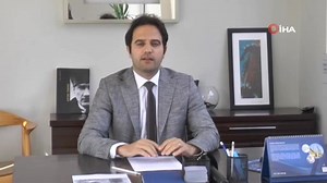 Prostat kanserinde “akıllı biyopsi” yöntemi kullanılıyor Üroloji Uzmanı Doç. Dr. Serdar Yalçın, prostat kanseri tanısında doğruluğu ve hassasiyeti yüksek “akıllı biyopsi” yönteminin tekrarlayan biyopsileri önlediğini ve giderek daha çok tercih edildiğini söyledi. 50 yaş üzerindeki erkeklerin prostat kanseri taraması yaptırmaları gerektiğine değindi. Acıbadem Bodrum Hastanesi Üroloji Uzmanı Doç. Dr. Serdar Yalçın, son zamanlarda popülerleşen “Akıllı Prostat Biyopsisi” olarak bilinen “Füzyon Biyop