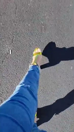 Ladies heel sound effect