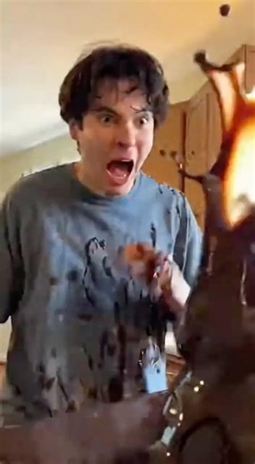 Chocolate Lava Cake ERUPTION 🍫 #fail #kitchen #disaster