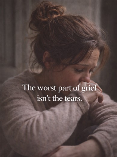 Grief Journey | Part 625 🎬 Mastering the Art of Grief – Part 3 Grief brings guilt no one prepares you for. The “what ifs.” The replaying. The self-blame. If you’re carrying that weight too, you’re not alone. 💔 #griefsupport #grievingdaughter #griefandloss #grieftok #griefawareness
