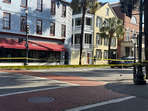 1 dead in Broad Street auto-pedestrian crash