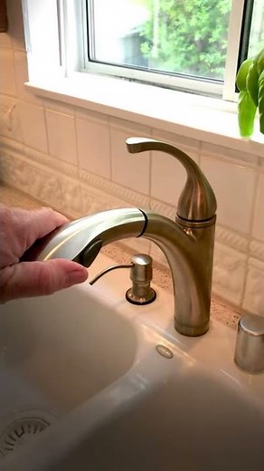 STUCK!!! Kohler K-10433 Forte Single-Hole or 3-Hole Kitchen Sink Faucet. Don't Buy!!!