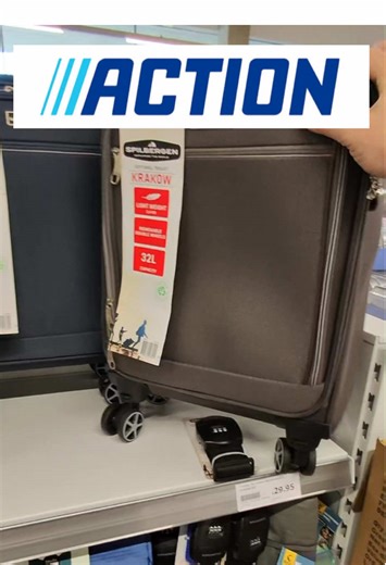Il est temps de voyager ✈️ | Rayon voyage chez Action Dans cette vidéo, je fais un tour du rayon voyage du magasin Action. On y trouve tout ce qu’il faut pour partir en voyage à petit prix : \t•\tvalises de différentes tailles, \t•\tcadenas pour valises, \t•\tbalances pour bagages, \t•\tadaptateurs de prises compatibles avec plusieurs pays, \t•\tmasques de sommeil, lunettes et accessoires pour dormir dans l’avion ou pendant les longs trajets, \t•\tet bien d’autres articles utiles pour les déplac