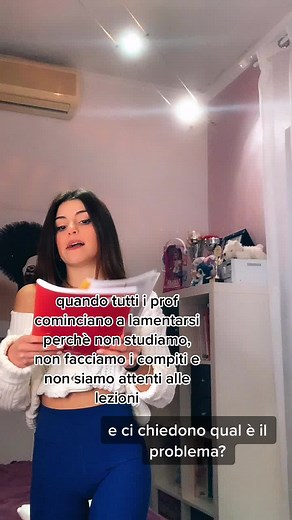 Engaging Room-Based Presentation in a Domestic Setting