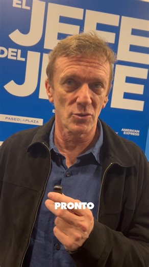 2.7K views · 20 reactions | Federico D’ Elía estrena junto a Diego Peretti, “El Jefe del Jefe” Este 17 de abril llega a la Sala Pablo Neruda del Paseo La Plaza, una comedia que, a pura carcajada, desenmascara los curiosos mecanismos que rigen las relaciones entre jefes y subordinados. | Revista Pronto | Facebook