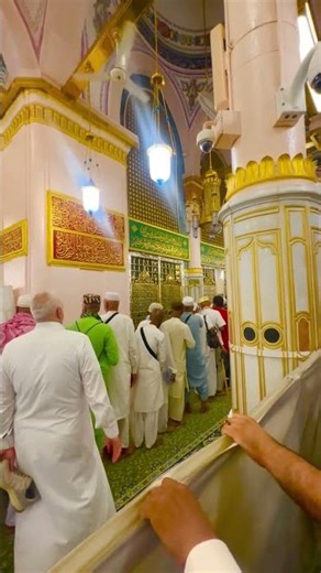 Peaceful Moments Inside Al-Masjid An-Nabawi ﷺ | The Beauty of the Prophet's Mosque in Madinah