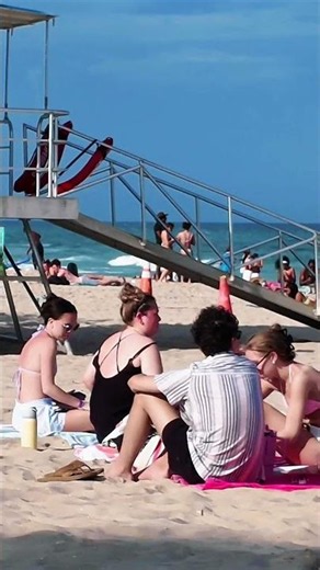 🇺🇸 Fort Lauderdale Beach a Hot Day in Florida