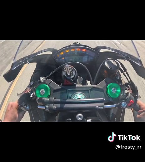 FrostyRR (@frosty_rr)’s videos with original sound - akira