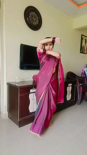 229K views · 15K reactions | Ek do teen 殺 #trending #instadaily #instagood #dance #love #harmony #unity #peace #viralreels #viralvideos #viral #instafit | Komal Ahire | Facebook