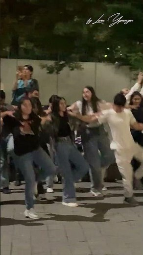 Young people dance Kochari in Yerevan 💃 009
