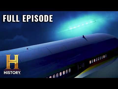 Commercial Pilot UFO Sightings (S2, E5) | Unidentified | Full Episode