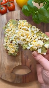 1.5M views · 15K reactions | Healthy Breakfast Sandwich 索 Ingredients: Avocado Onion Tomato Salt & pepper Bread Egg Garlic Instructions: Toast the bread to your liking. Mash the avocado and season with salt, pepper, and minced garlic. Slice the onion and tomato. Cook the egg to your preference (fried, scrambled, or poached). Spread the mashed avocado on the toasted bread, then layer with onion, tomato, and the cooked egg. Serve and enjoy! | The Cooking Diary | Facebook