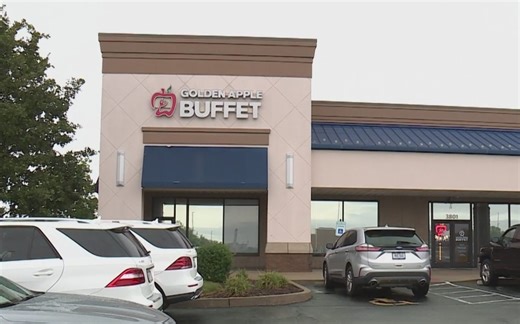 Golden Apple Buffet in St. Charles reopens after immigration raids