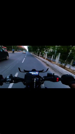 KTM DUKE 390 vs YAMAHA R15 M - Which One Wins #bikecomparison #motorbiketest