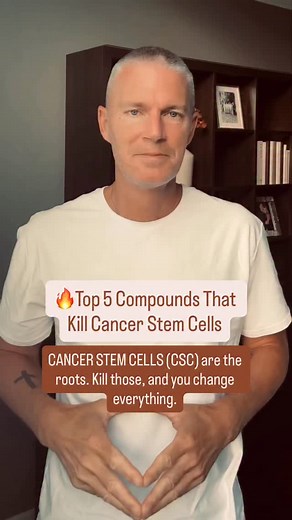 🔥Cancer stem cells are the hidden roots of tumors — the reason why cancers recur even after treatment. Targeting them is key to resilience. • Quercetin (capers, apples, onions) → shuts down stem cell survival genes. • Sulforaphane (broccoli sprouts) → blocks stem cell self-renewal. • Curcumin (turmeric) → downregulates stem cell signaling pathways. • EGCG (green tea) → weakens stem cells and reduces chemo resistance. • EVOO polyphenols → suppress breast cancer stem cell growth. 📚 Studies: • Li