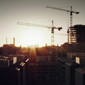 Vores nye kollektion MASCOT® CUSTOMIZED er fyldt med detaljer, som er med til at gøre din arbejdsdag bedre. | Mascot Workwear