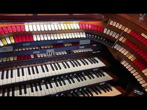 A virtual tour of the W. W. Kimball organ at Boardwalk Hall in Atlantic City, NJ