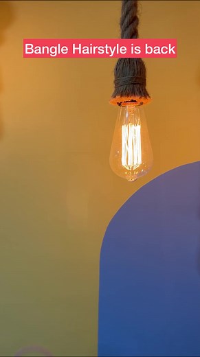 88K views · 133 reactions | Who said you need fancy things for a great hairstyle? One rubber band + one bangle is all you need! Watch this hack to learn how to do it.  #Snapdeal #HairStyle #Hacks #HairHacks #HairStyle #HairStyleIdea #BangleHairstyle #HairStyleForGirls #Trending #FashionHack #TrendingReel | Snapdeal | Facebook