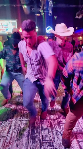 I'm Lit Line Dance Tutorial - Fun and Energetic Dance Moves