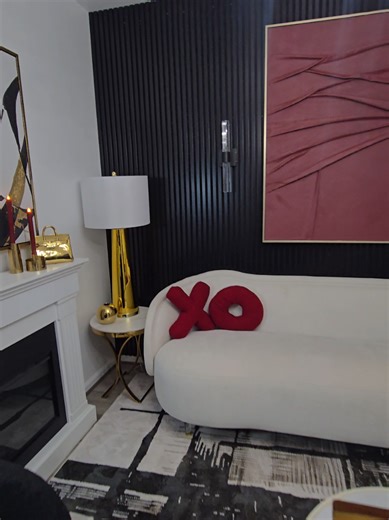 Grand gold lamps for your livingroom, bedroom, office or family room. Linked on your screen today #goldlamps #beautifuldecor #homerefresh #decorate