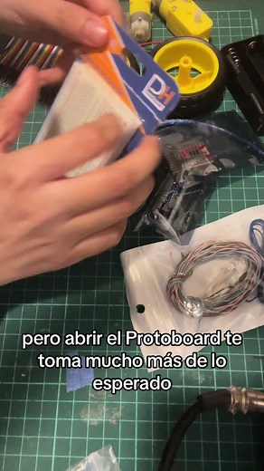 Descubre el Protoboard: La Clave de la Electrónica