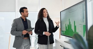 Business People Teamwork Computer Screen Data Stock Footage Video (100% Royalty-free) 1109481177 | Shutterstock
