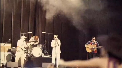 Lay Down Live from Splendour 2016 | DMA'S