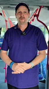Ein Teil dieser Doku zu sein, war für mich nicht leicht – aber wichtig. Die NDR-Dokumentation „Bus und Bahn – die Angst fährt mit“ zeigt auf eindrucksvolle und erschütternde Weise, was viele von uns tagtäglich erleben. Ich durfte (und musste) meine eigene Geschichte erzählen – mit all der Angst, den Belastungen und der Realität meines Arbeitsalltags. Es war kein leichter Schritt, mich so offen zu zeigen. Aber das großartige Team vom @ndr hat mir von Anfang an das Gefühl gegeben, wirklich gehört