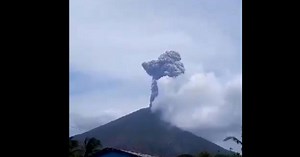 VIDEO: Fuerte explosión del volcán Concepción de Nicaragua