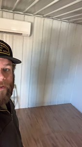 What are some do’s and dont’s of what we should put in a farm office? #hurstbrandfarms #farm #farming #shopoffice #farmshop #office #corneroffice | Hurst Brand Farms
