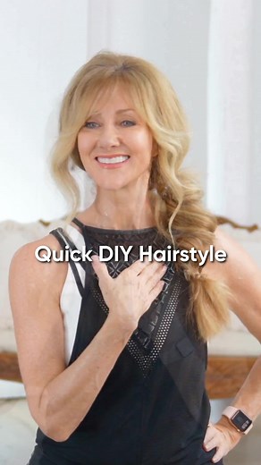 Learn how to do this Quick and Easy DIY Hairstyle to level up your everyday look! Easy hair styling tutorial suitable for long hair, medium length hair, and thin hair. 🌸 P.S. For more great tips for Women Over 50, please visit my website 💖 Fabulous50s.com 💖 #happyhairhappylife #fabulous50s #fiftyandfabulous #hairstyleideas #hairstyletutoria | Fabulous50s