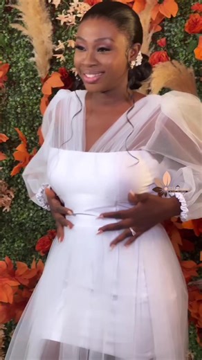 Emerald Green and Burnt Orange Wedding Color Ideas