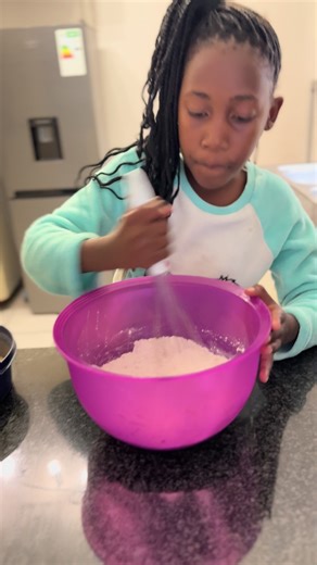 Making Pancakes for the first time without help .Part 1#foryoupage❤️❤️ #SAMA28 #tiktoksouthafrica #youngcontentcreator #youngbaker #youngcook #kidscontent #kidscontentcreator #kidscooking