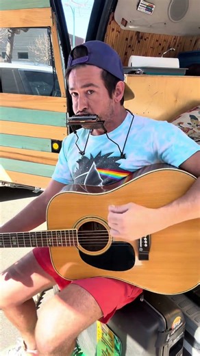 Street Music | One-Man Band Session