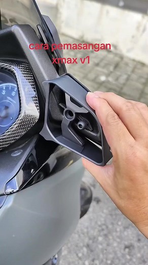 xmax v1 side mirror build in. cara pemasangan. #xmax #yamahaxmax #xmaxnation #xocm #xmaxv1 #xmaxmalaysia #xmaxดิว่ะ #xmax250