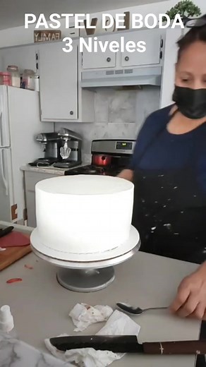 7.6K views · 608 reactions | Pastel de boda en 3 niveles #reposteriaartesanal #pastel #pastelesdecumpleaños #paraty #fypシ゚ #fypシ #pastelesdecorados #pastelespersonalizados #fondart #fondantdecoration #fondantartist #pasteleriaartesanal #fondanttoppers | Rafaela Mercado | Facebook