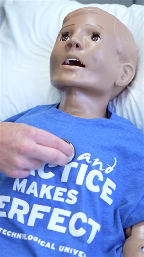 Practice session in LTU's state-of-the-art nursing simulation lab with high-fidelity robots! ✨ Be curious. Make magic. ✨ #WeAreLTU #HealthSciences | Lawrence Technological University