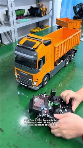 Light system on a newly built FH16 6x6 hydraulic Roll off dump truck in 1/14 scale ! #Rc #rcchick