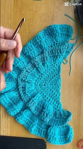 Surface Crochet Ruffles | Beginner Friendly, Easy Crochet Technique for the Perfect Shawl!