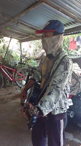 Ilocano Christmas Songs Ilocano Christmas Carolling Ditoy ili Banna Isuna ti maysa nga invideok a nagviral nga immay nagpaskua idi gagayyem ken kakabsat. (Bareng agsublin to met diay kadwa na ta mashare ran tay met blessing na) #fypシ #foryourpage #carolling #naimbagapaskua #pascua2024 #banna #IlocosNorte #Philippines | Ilocano Songs And Jokes
