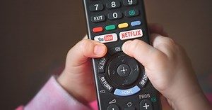 Voici à quoi servent vraiment ces mystérieux boutons rouge, vert, jaune et bleu sur votre télécommande