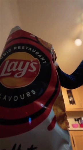 Trying snacks to see if I like them ep2 #lays #food #pizza #pizzalover #shorts
