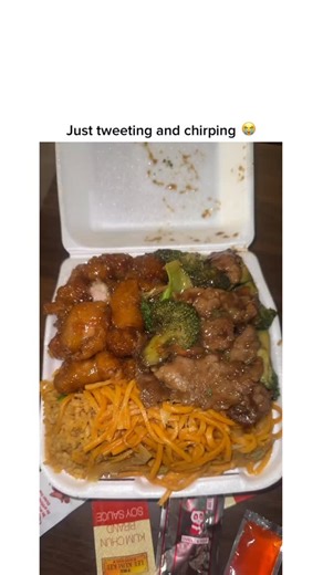 Snack Clips 🤤🍔 on Instagram: "With🐣some🐣sweet🐣and 🐣sour🐣sauce🐣 via: tt/cilk__ The moment the cardboard flaps finally yield, revealing the golden-brown bounty within, is a sacred ritual. That first waft – a symphony of soy, ginger, and fried deliciousness – hits the olfactory sweet spot, instantly melting away the day’s stresses. It’s not just food; it’s an aromatic beacon signalling the end of decision-making and the beginning of pure, unadulterated joy. Then comes the unspoken negotiati