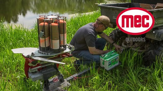 Jeff Fuller of Soggy Acres Retrievers shows how to use a MEC Outdoors reloader to make training poppers shells for your shotgun. | SportingDog Adventures
