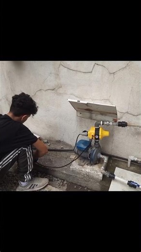replacing the pump control #pumpinstallation #plumbing #pumpcontrol