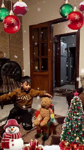‏throwing teddy bear #throw #bear #cristmas🎄