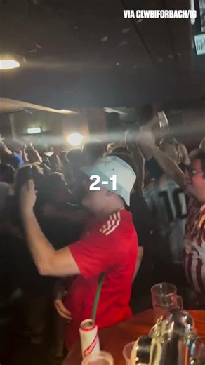 These Welsh fans after Argentina scored the winner vs. England 👀 (via via clwbiforbach/IG)