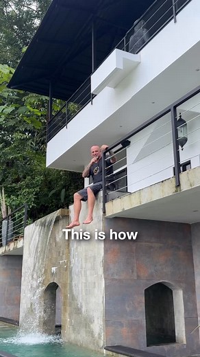 Checking out this $3,400,000 Ocean view Villa - perfect for a Retreat centre in the mountains of Costa Rica Located 5 minutes up the mountain in Uvita | Mark Savoia