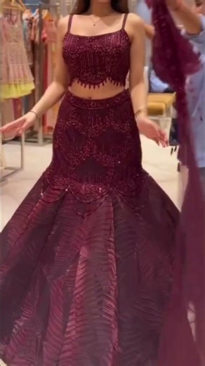 🙋‍♀️New Bridal Lehenga Design#shorts #fashion #lehenga #lehengacholi #youtubeshorts #trending"
