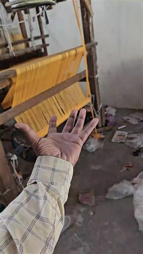 Handmade Thread Using Spinning Wheel by grandma #spinning #thread #viral #yarn